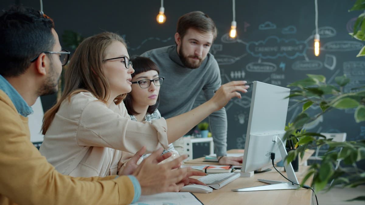 How to review video interview answers fairly as a team